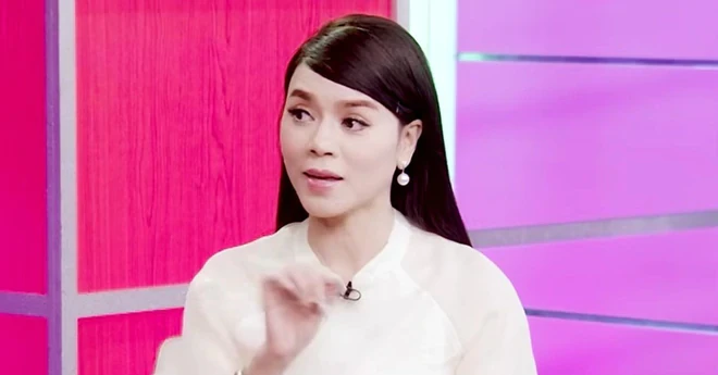 "Họ bảo tôi sao có chồng mà giấu, có con mà nói láo" "Họ bảo tôi sao có chồng mà giấu, có con mà nói láo"