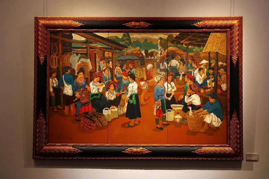"Hồn quê" đậm văn hóa Việt trong tranh của hoạ sĩ Hoàng Sùng