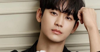 "Kim Soo Hyun không biết xấu hổ"