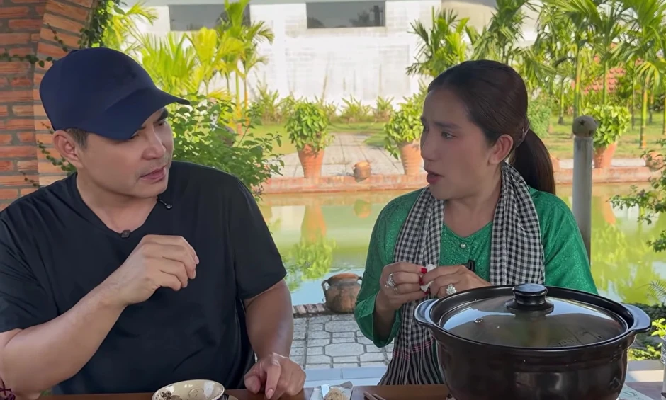 "Nghệ sĩ Tiết Cương phải coi lại" "Nghệ sĩ Tiết Cương phải coi lại"