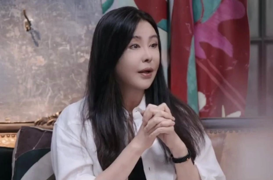 "Ngọc nữ đẹp khuynh đảo châu Á" tháo chạy khỏi showbiz nay đi châm cứu massage kiếm tiền, nhan sắc xuống cấp khó tin