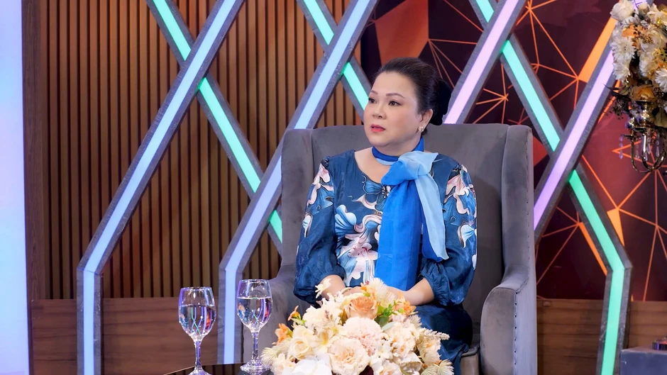 "Nhiều diễn viên trẻ bị lợi dụng để kiếm tiền bất chính" "Nhiều diễn viên trẻ bị lợi dụng để kiếm tiền bất chính"