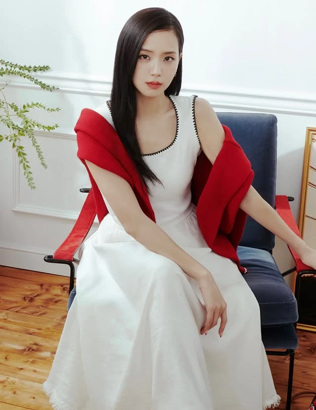 "Phú bà" Jisoo (BLACKPINK) tậu nhà 132 tỷ đồng ở Mỹ? "Phú bà" Jisoo (BLACKPINK) tậu nhà 132 tỷ đồng ở Mỹ?