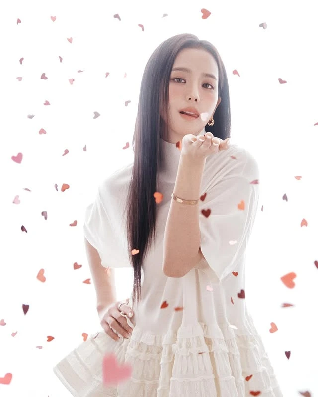 "Phú bà" Jisoo (BLACKPINK) tậu nhà 132 tỷ đồng ở Mỹ? "Phú bà" Jisoo (BLACKPINK) tậu nhà 132 tỷ đồng ở Mỹ?