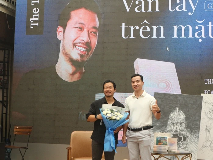 "Vân tay trên mặt nước": Hành trình đối thoại đầy nhân bản "Vân tay trên mặt nước": Hành trình đối thoại đầy nhân bản