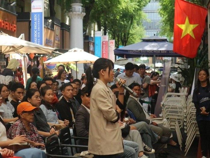 "Vân tay trên mặt nước": Hành trình đối thoại đầy nhân bản "Vân tay trên mặt nước": Hành trình đối thoại đầy nhân bản