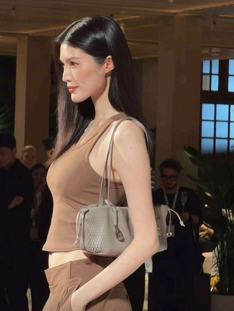 0 điểm nào chê được nàng thơ giấu cả nước sinh con trai cùng chủ tịch nổi tiếng showbiz 0 điểm nào chê được nàng thơ giấu cả nước sinh con trai cùng chủ tịch nổi tiếng showbiz