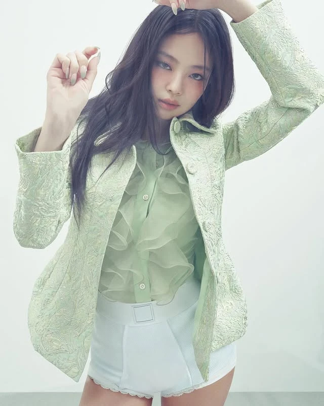 1 bức ảnh khiến tất cả phải "ngả mũ" thán phục Jennie (BLACKPINK)! 1 bức ảnh khiến tất cả phải "ngả mũ" thán phục Jennie (BLACKPINK)!