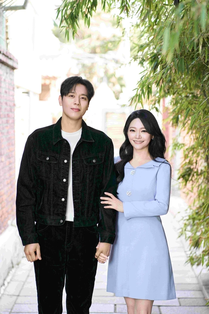 1 nam diễn viên đã kết hôn 16 năm, nhưng chưa từng thấy mặt mộc của vợ minh tinh 1 nam diễn viên đã kết hôn 16 năm, nhưng chưa từng thấy mặt mộc của vợ minh tinh