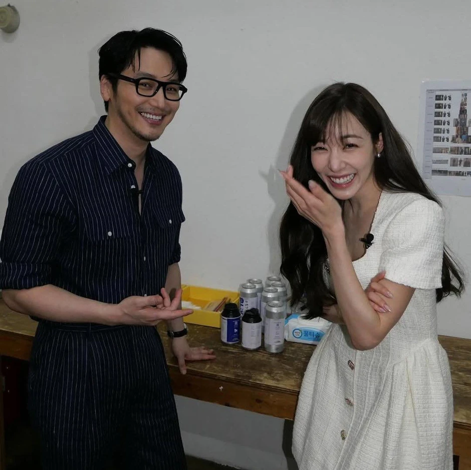 1 thành viên SNSD khóc lóc van xin Tiffany đừng cưới tài tử bị phốt thao túng tâm lý 1 thành viên SNSD khóc lóc van xin Tiffany đừng cưới tài tử bị phốt thao túng tâm lý