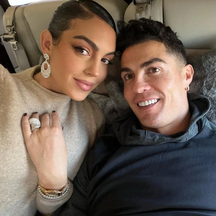10 năm yêu là cưới: Chuyện tình cổ tích của “Lọ Lem” Georgina và Ronaldo