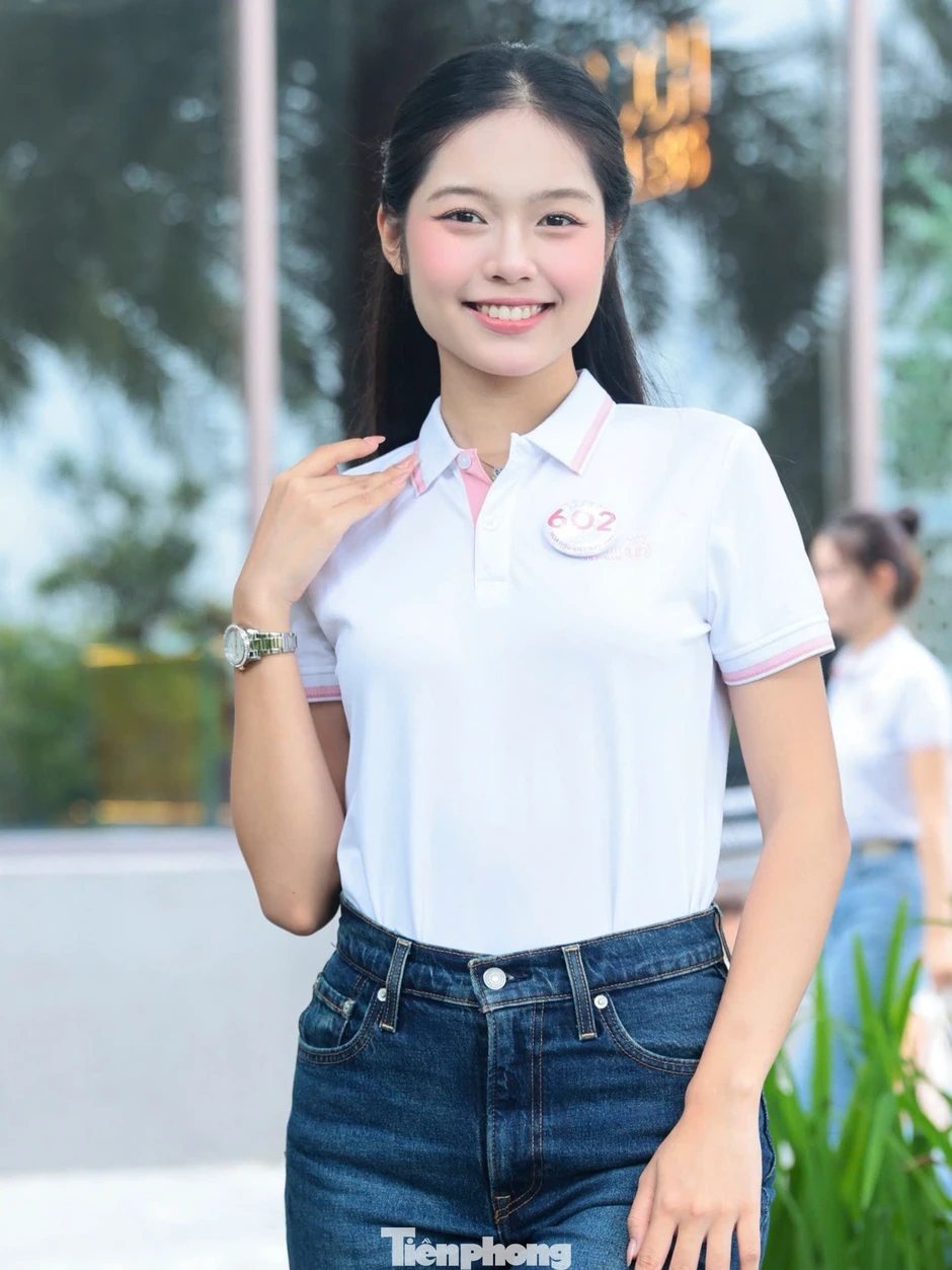 12 cô gái Hà Nội tại Hoa hậu Việt Nam cao nổi trội, IELTS 8.0, học xuất sắc 12 cô gái Hà Nội tại Hoa hậu Việt Nam cao nổi trội, IELTS 8.0, học xuất sắc