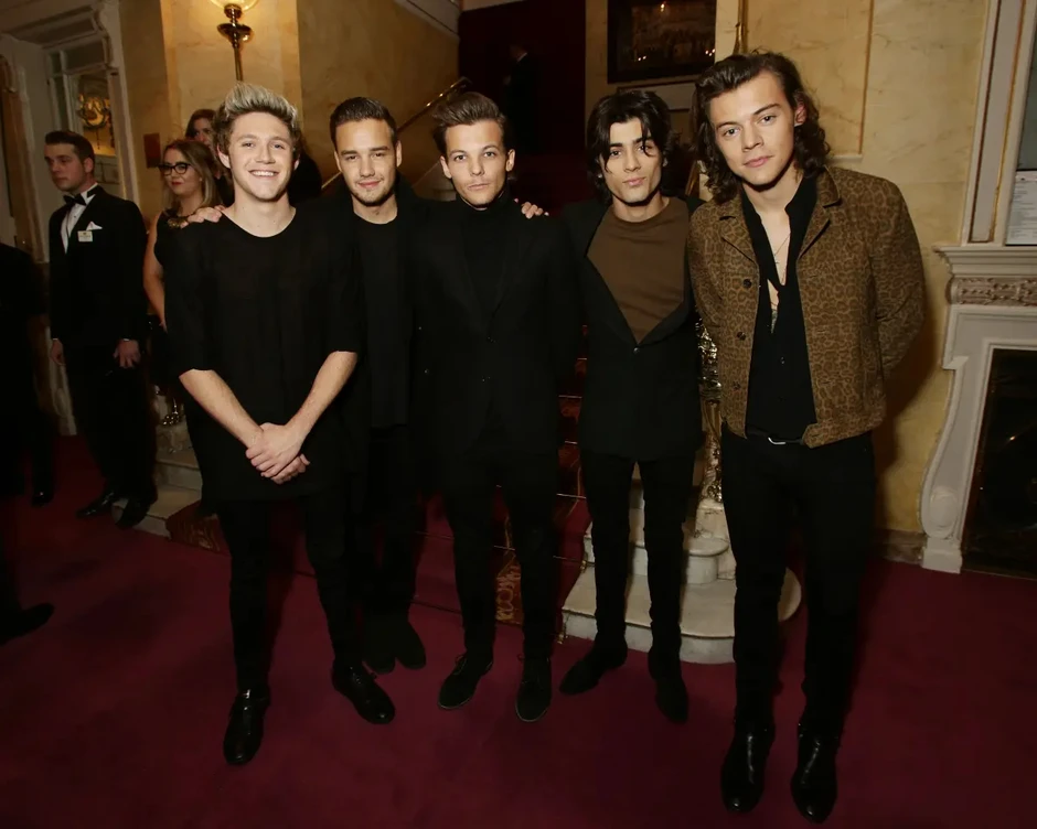 2 thành viên One Direction đánh nhau đến chấn động não? 2 thành viên One Direction đánh nhau đến chấn động não?