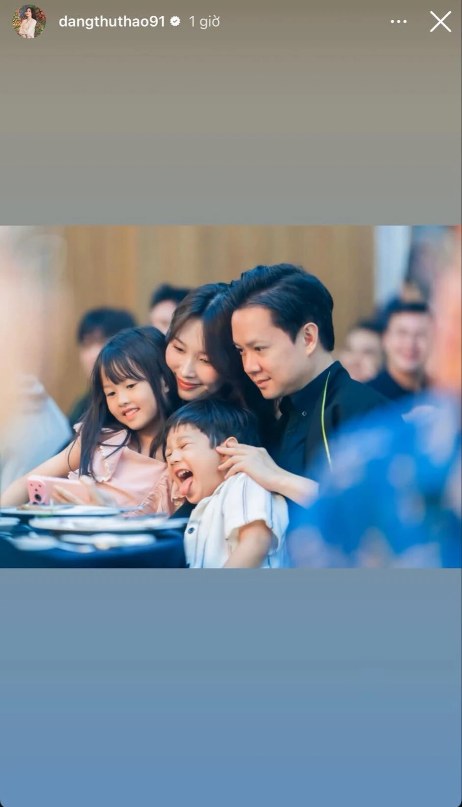 3 nhóc tỳ nhà Hoa hậu Đặng Thu Thảo sinh ra đã ngậm thìa vàng, visual đẹp như thiên thần 3 nhóc tỳ nhà Hoa hậu Đặng Thu Thảo sinh ra đã ngậm thìa vàng, visual đẹp như thiên thần