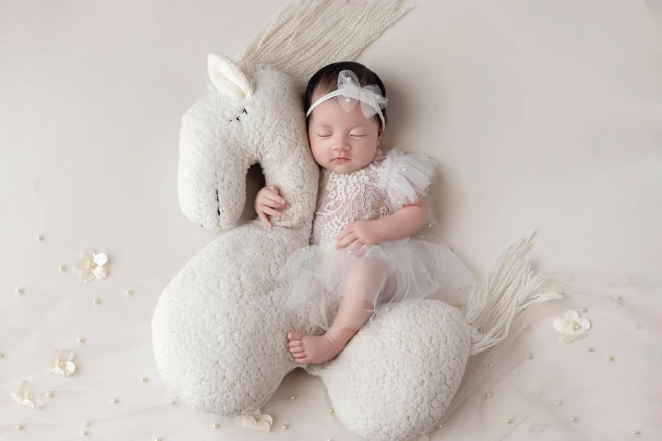 3 nhóc tỳ nhà Hoa hậu Đặng Thu Thảo sinh ra đã ngậm thìa vàng, visual đẹp như thiên thần 3 nhóc tỳ nhà Hoa hậu Đặng Thu Thảo sinh ra đã ngậm thìa vàng, visual đẹp như thiên thần