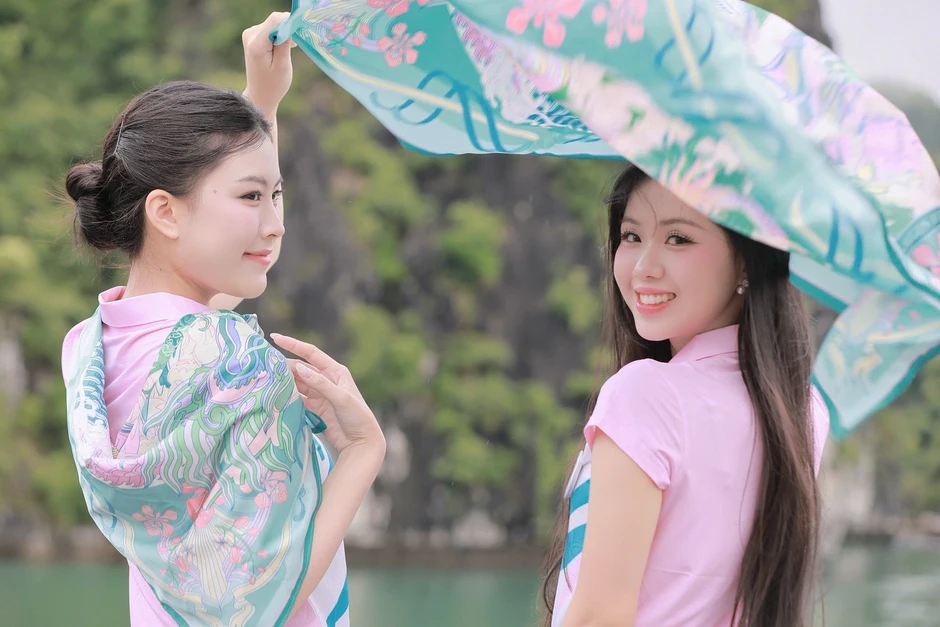 53 cô gái Hoa hậu Việt Nam giữa non nước vịnh Lan Hạ