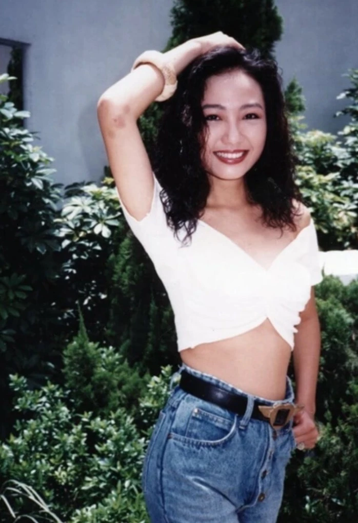 'Á hậu đẹp nhất màn ảnh' bỏ showbiz thành phú bà, tuổi 61 vẫn độc thân quyến rũ 'Á hậu đẹp nhất màn ảnh' bỏ showbiz thành phú bà, tuổi 61 vẫn độc thân quyến rũ