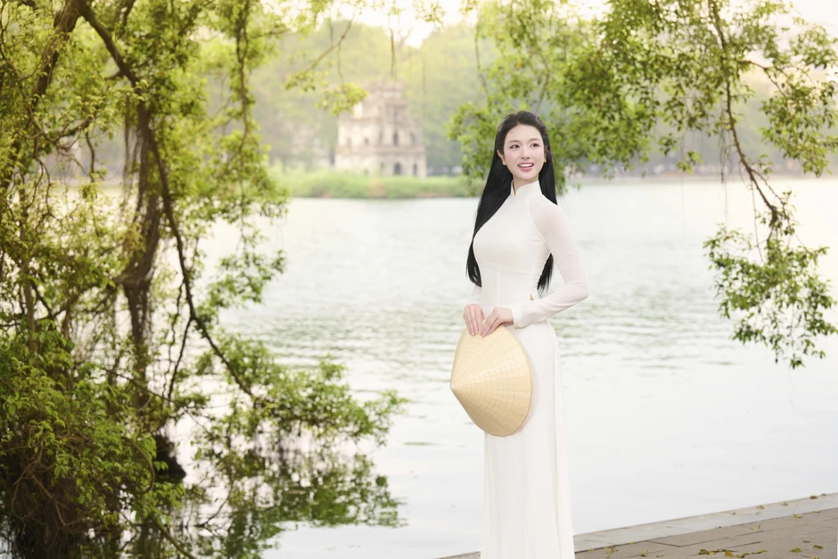 Á hậu Thu Hiền lên kế hoạch học thạc sĩ, muốn thử sức thi quốc tế Á hậu Thu Hiền lên kế hoạch học thạc sĩ, muốn thử sức thi quốc tế