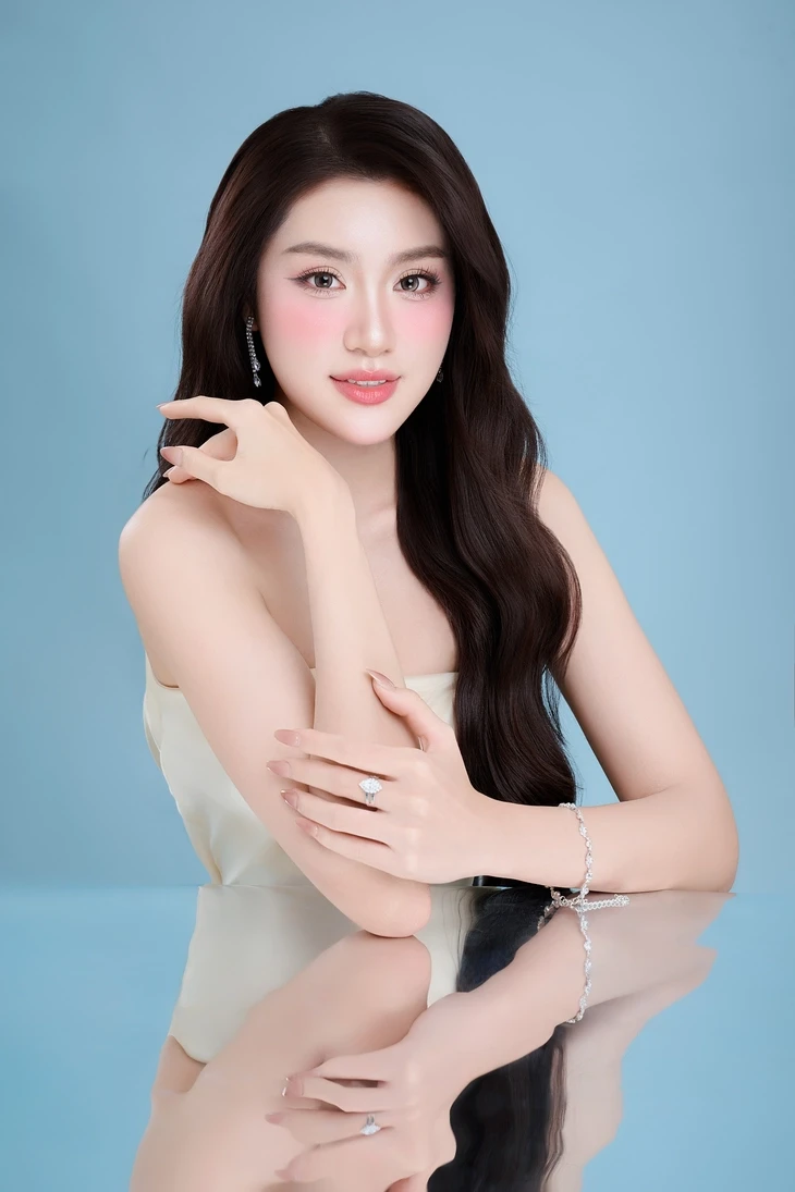 Ai sẽ đoạt vương miện Miss World Vietnam tối 29-3? Ai sẽ đoạt vương miện Miss World Vietnam tối 29-3?