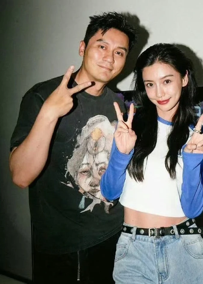 Angelababy đang hẹn hò bạn trai cũ của Phạm Băng Băng? Angelababy đang hẹn hò bạn trai cũ của Phạm Băng Băng?
