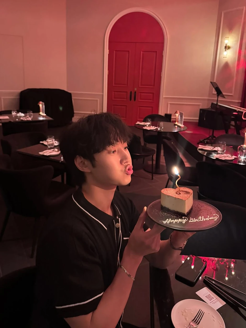 Ảnh Lee Min Ho hẹn hò vợ sắp cưới Ảnh Lee Min Ho hẹn hò vợ sắp cưới