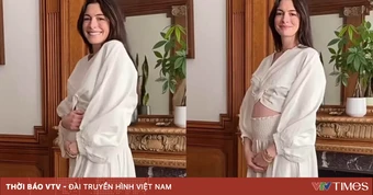 Anne Hathaway mang thai lần ba