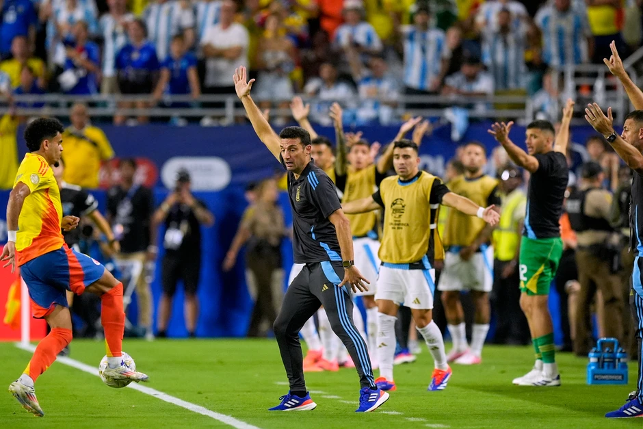 Argentina chuẩn bị bảo vệ chức vô địch World Cup, HLV Lionel Scaloni vẫn bình tĩnh