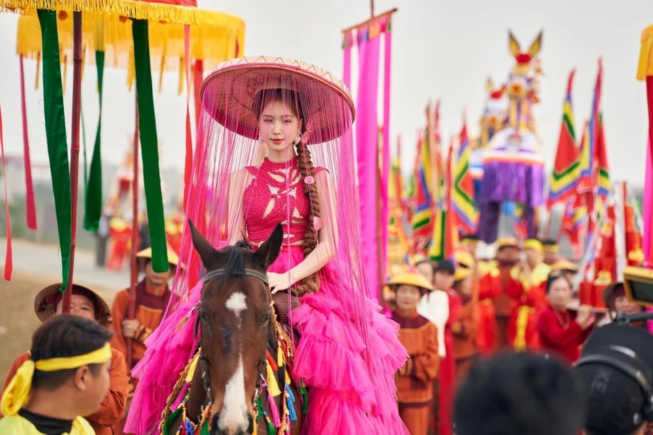 Bài hát Việt được vang lên ở loạt sự kiện quốc gia: Kỷ lục 328 triệu views vang danh quốc tế, ca sĩ đắt show từ Nam ra Bắc Bài hát Việt được vang lên ở loạt sự kiện quốc gia: Kỷ lục 328 triệu views vang danh quốc tế, ca sĩ đắt show từ Nam ra Bắc