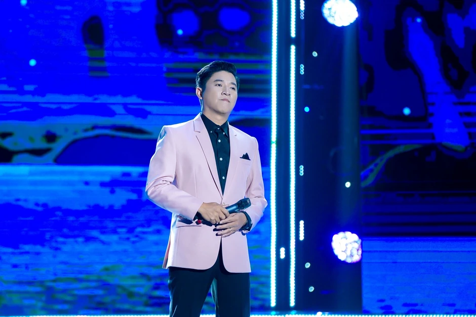 'Bản sao Hoàng Hải' bị góp ý vì hát giống Bằng Kiều 'Bản sao Hoàng Hải' bị góp ý vì hát giống Bằng Kiều