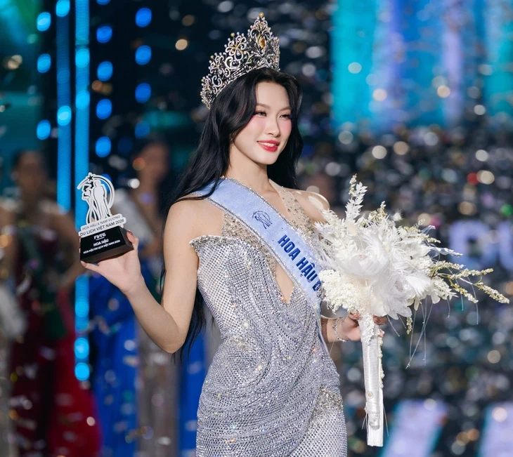 Ban tổ chức Hoa hậu và Nam vương Du lịch Việt Nam xin lỗi Ban tổ chức Hoa hậu và Nam vương Du lịch Việt Nam xin lỗi