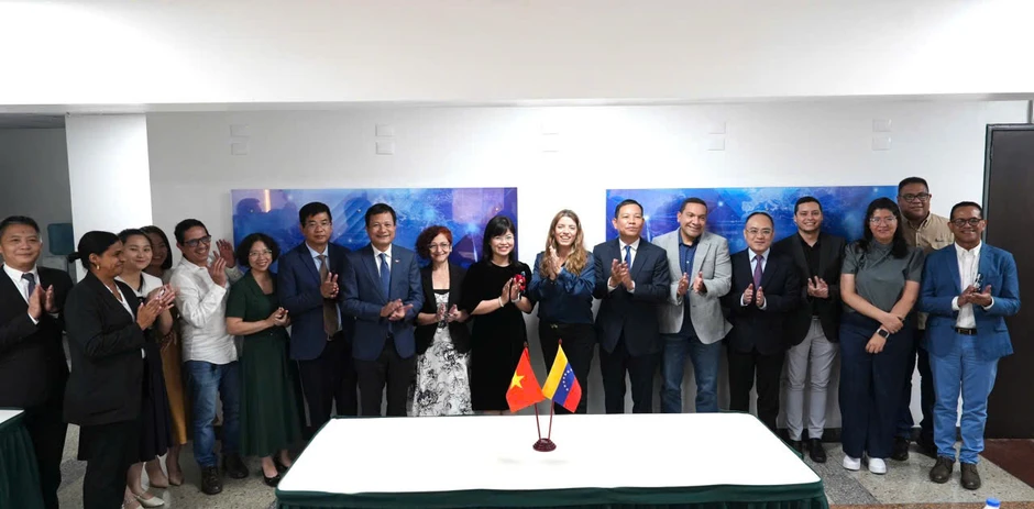 Ban Truyền hình đối ngoại, Đài THVN và Đài Truyền hình Phương Nam (TeleSUR) ký thỏa thuận hợp tác Ban Truyền hình đối ngoại, Đài THVN và Đài Truyền hình Phương Nam (TeleSUR) ký thỏa thuận hợp tác