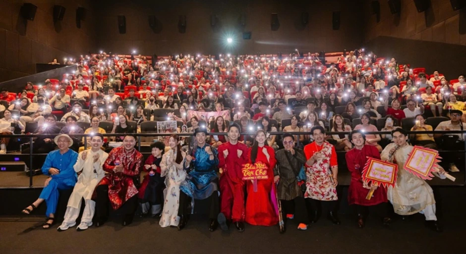 Báo Hàn đưa tin Việt Nam phát triển công nghiệp văn hóa qua concert, điện ảnh và du lịch Báo Hàn đưa tin Việt Nam phát triển công nghiệp văn hóa qua concert, điện ảnh và du lịch