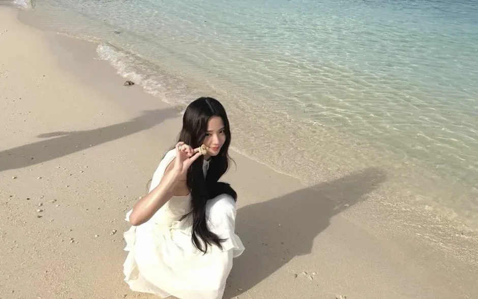 Bất chấp những chỉ trích về diễn xuất, Jisoo (BLACKPINK) vẫn được vinh danh tại Canneseries Bất chấp những chỉ trích về diễn xuất, Jisoo (BLACKPINK) vẫn được vinh danh tại Canneseries