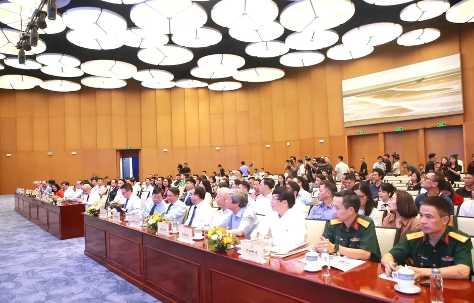 Bế mạc Diễn đàn Báo chí toàn quốc 2026: Xây dựng nền báo chí Việt Nam chuyên nghiệp, nhân văn và hiện đại Bế mạc Diễn đàn Báo chí toàn quốc 2026: Xây dựng nền báo chí Việt Nam chuyên nghiệp, nhân văn và hiện đại