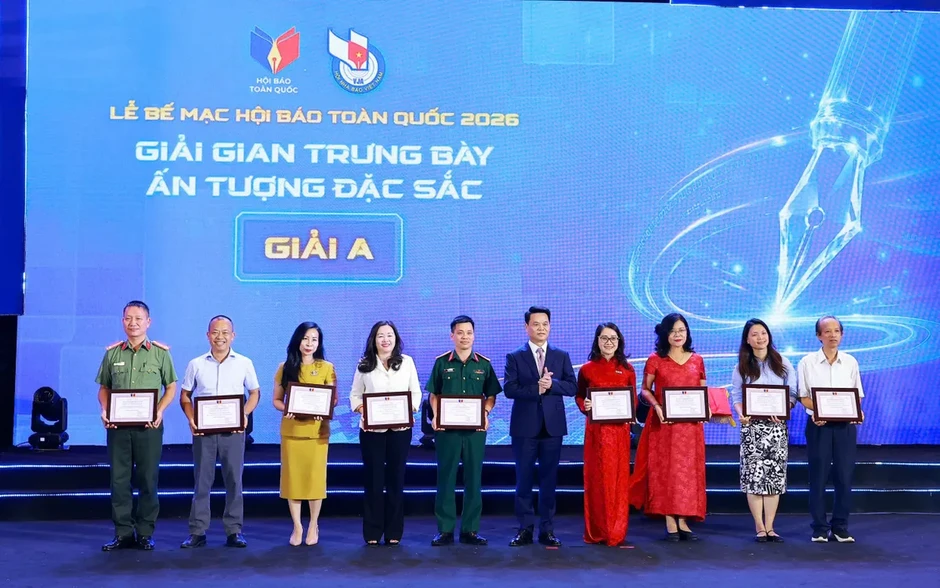 Bế mạc Hội báo Toàn quốc 2026: Trao 46 giải Sản phẩm báo chí ấn tượng đặc sắc và 57 giải Gian trưng bày ấn tượng Bế mạc Hội báo Toàn quốc 2026: Trao 46 giải Sản phẩm báo chí ấn tượng đặc sắc và 57 giải Gian trưng bày ấn tượng
