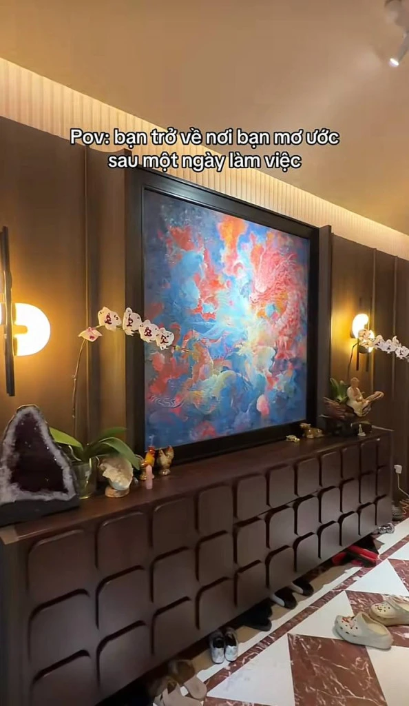 Bên trong căn nhà 50 tỷ của Tun Phạm ở Hà Nội Bên trong căn nhà 50 tỷ của Tun Phạm ở Hà Nội