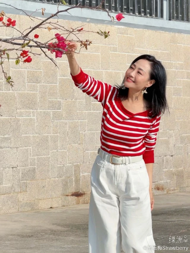 Bi kịch của "Hoa hậu Á châu đẹp nhất": 13 năm cung phụng bạn trai ung thư, nhận lại sự tàn nhẫn đúng ngày cha qua đời Bi kịch của "Hoa hậu Á châu đẹp nhất": 13 năm cung phụng bạn trai ung thư, nhận lại sự tàn nhẫn đúng ngày cha qua đời
