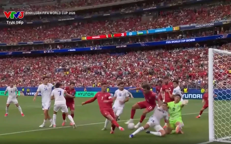 Bình luận FIFA World Cup 2026™: Câu trả lời của CR7 trước những hoài nghi Bình luận FIFA World Cup 2026™: Câu trả lời của CR7 trước những hoài nghi