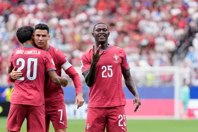 Bình luận FIFA World Cup 2026™: Câu trả lời của CR7 trước những hoài nghi Bình luận FIFA World Cup 2026™: Câu trả lời của CR7 trước những hoài nghi