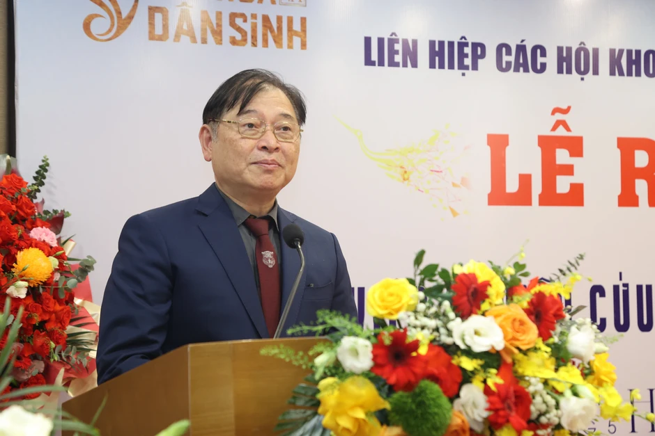 Bổ nhiệm ông Đỗ Mạnh Hùng là Viện trưởng Nghiên cứu Văn hóa và Dân sinh Bổ nhiệm ông Đỗ Mạnh Hùng là Viện trưởng Nghiên cứu Văn hóa và Dân sinh