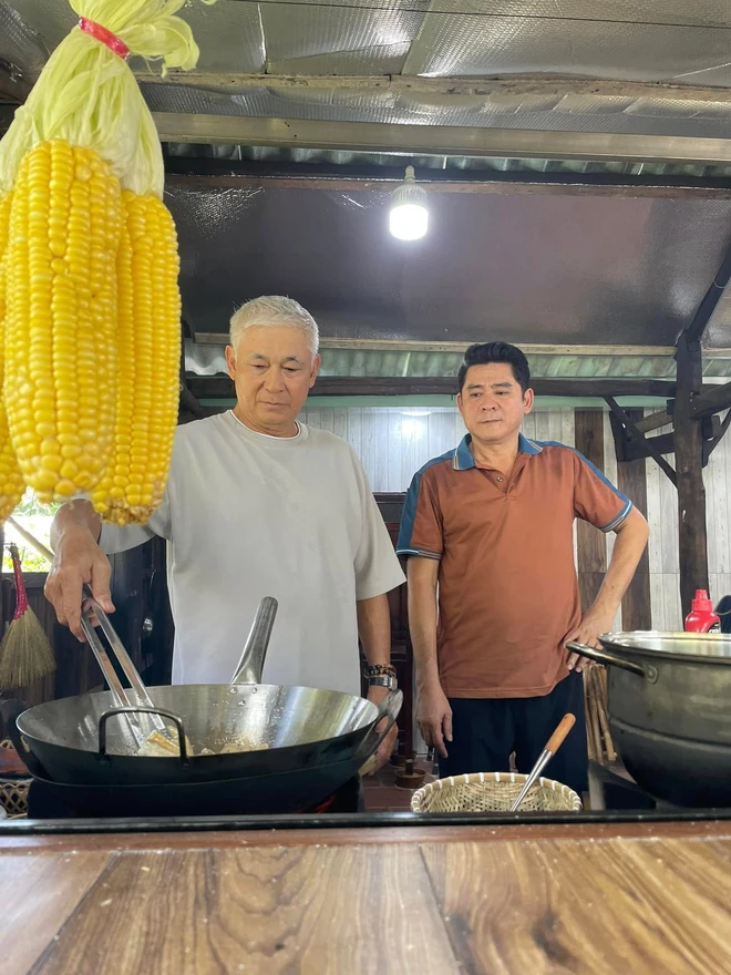 Bỏ phố về vườn mỗi khi rảnh, "vua Bảo Đại đẹp nhất màn ảnh" đầu tư gì cho khu đất 6.000m² ở miền Tây? Bỏ phố về vườn mỗi khi rảnh, "vua Bảo Đại đẹp nhất màn ảnh" đầu tư gì cho khu đất 6.000m² ở miền Tây?