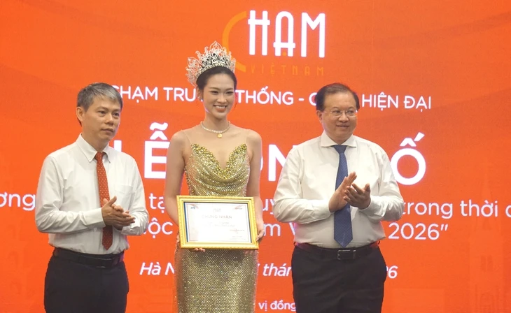 Bộ Văn hóa, Thể thao và Du lịch cùng YouTube đào tạo sáng tạo nội dung Bộ Văn hóa, Thể thao và Du lịch cùng YouTube đào tạo sáng tạo nội dung