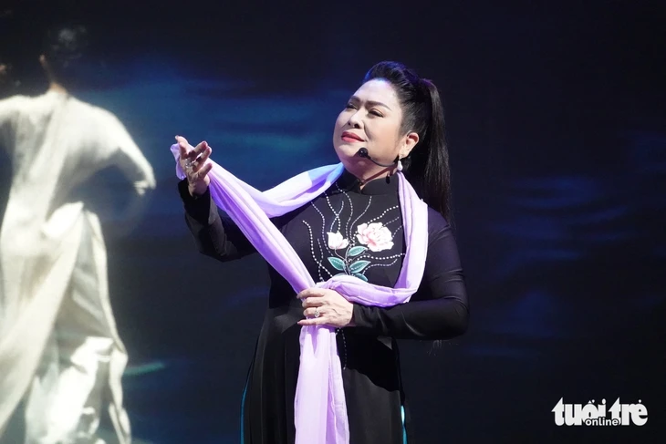 Bồi hồi xem lại Ngọc Giàu, Minh Vương thuở xưa trong Rạng ngọc Côn Sơn Bồi hồi xem lại Ngọc Giàu, Minh Vương thuở xưa trong Rạng ngọc Côn Sơn