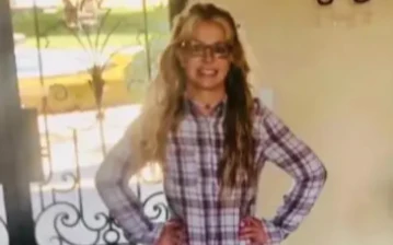 Britney Spears bị buộc tội lái xe dưới ảnh hưởng của rượu và ma túy