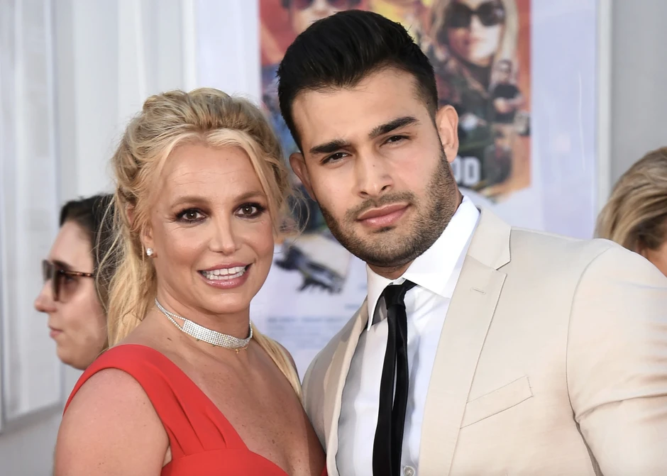 Britney Spears gặp khủng hoảng tâm lý sau khi rời trại cai nghiện Britney Spears gặp khủng hoảng tâm lý sau khi rời trại cai nghiện
