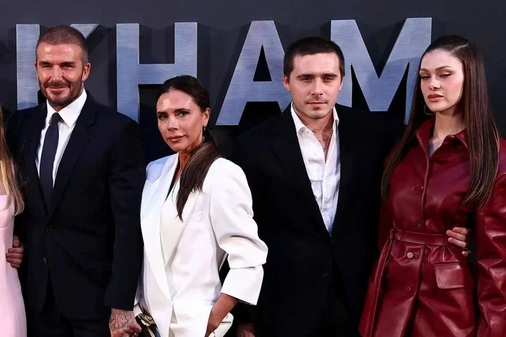 Brooklyn xéo xắt sau phát ngôn 'cố làm người mẹ tốt' của Victoria Beckham? Brooklyn xéo xắt sau phát ngôn 'cố làm người mẹ tốt' của Victoria Beckham?
