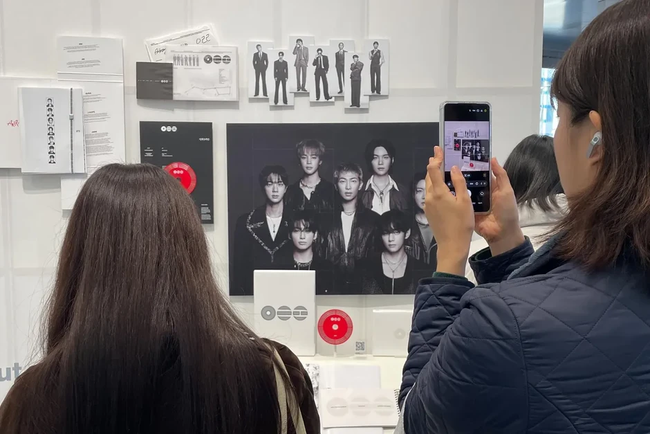 BTS trở về cội nguồn, tiến về phía trước với album mới BTS trở về cội nguồn, tiến về phía trước với album mới