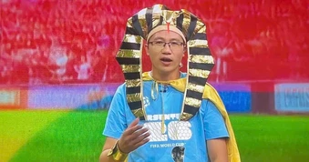 BTV Hoàng Cường gây sốt với màn hóa thân Messi, Pharaoh trên sóng World Cup