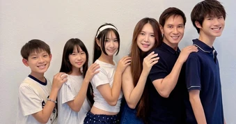 Bức ảnh 6 thành viên nhà Lý Hải gây sốt, con trai 15 tuổi cao vượt bố