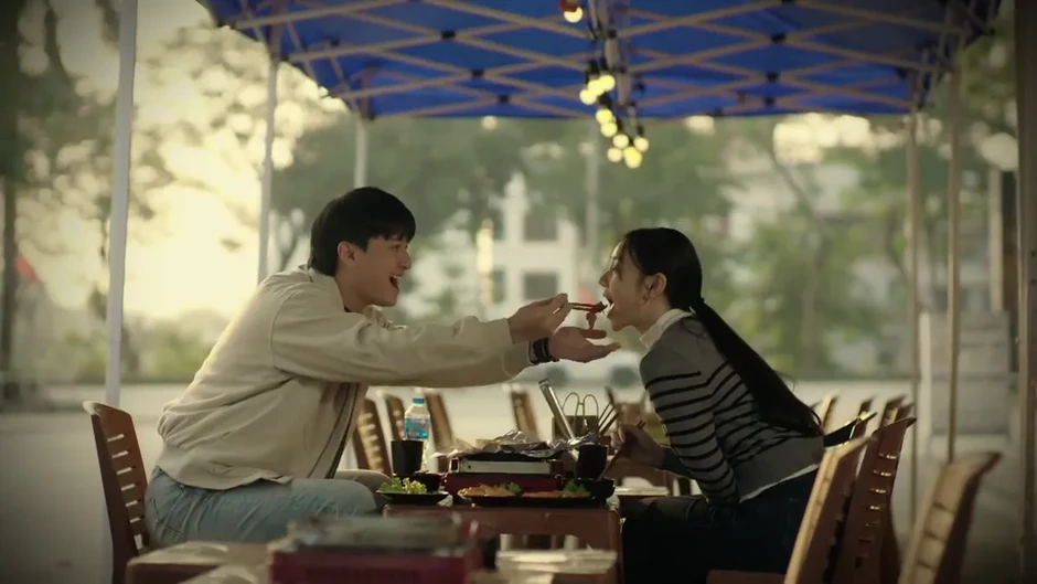 Bước chân vào đời: Cuộc hẹn hò đáng yêu của 'thiếu gia trong sáng' với Thương Bước chân vào đời: Cuộc hẹn hò đáng yêu của 'thiếu gia trong sáng' với Thương